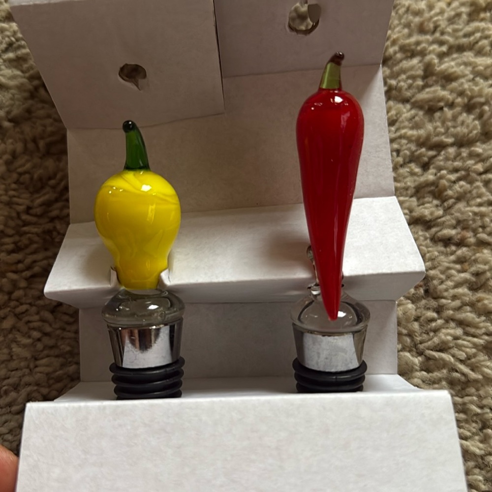 Chili pepper bottle stoppers